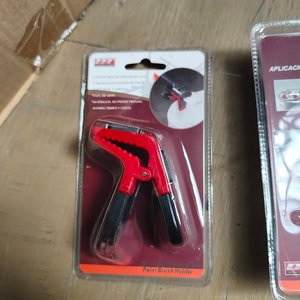 Sujetadores Magnéticos para Pinceles en Blíster - imagen 3