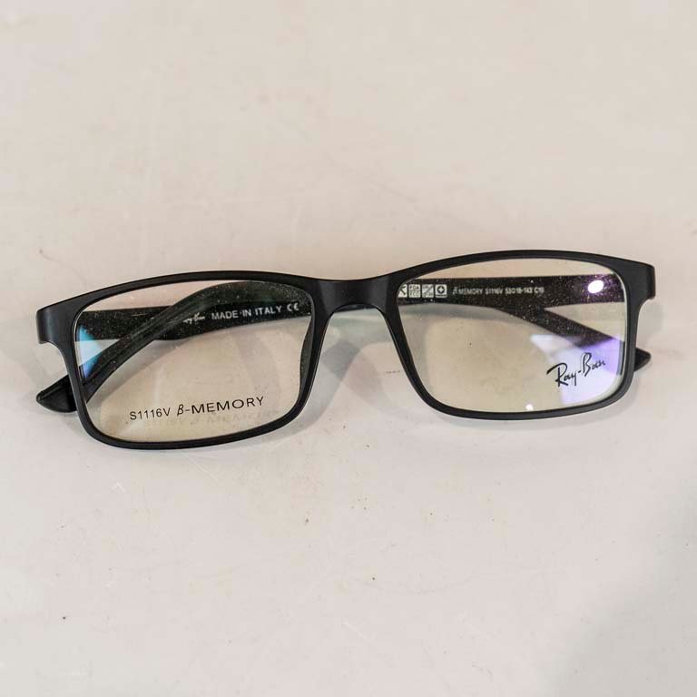 Lote siguiente: Lentes Ray-Ban de alta calidad