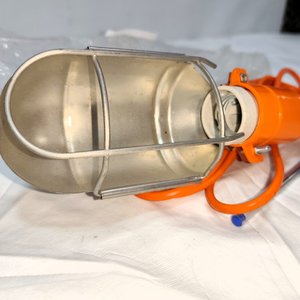 Lámpara Piloto Portátil con Cabezal Metálico y Cable Naranja, 220V - imagen 3