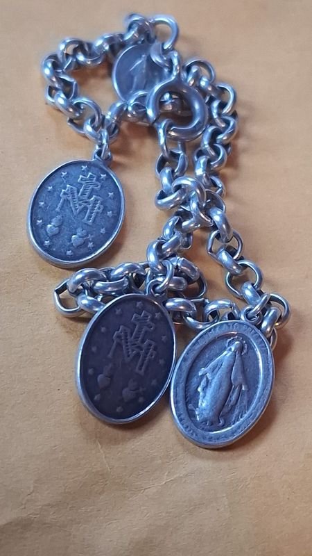 Lote anterior: Pulsera gruesa de plata 925