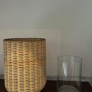 Lote siguiente: Fanal de Mimbre con Fanal de Vidrio Decorado