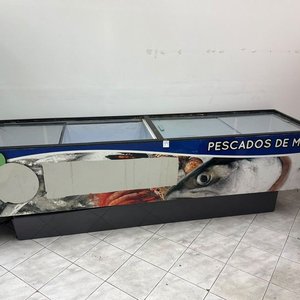 Freezer Isla Exhibidor Congelados con Puertas Correderas - imagen 4