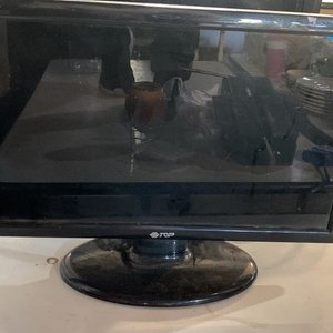 Lote de 3 Monitores Top de 14 Pulgadas con VGA - imagen 2