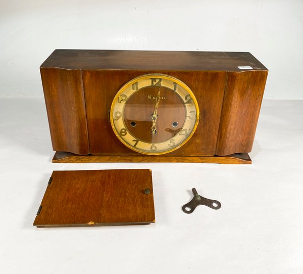 Reloj de Sobremesa de Madera con Llave - imagen 1