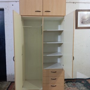 Placard Moderno 2 Puertas y 3 Cajones con Alzada - imagen 5