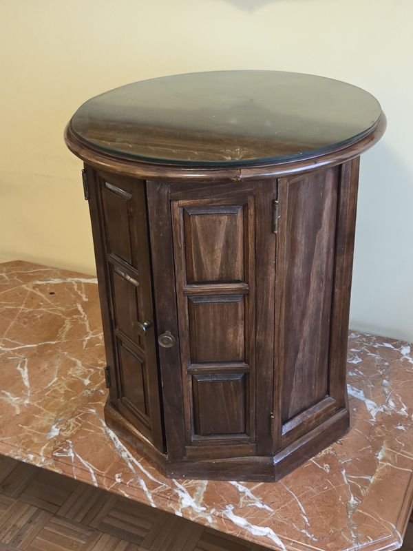 Lote anterior: Cajón octogonal en madera con tapa de vidrio
