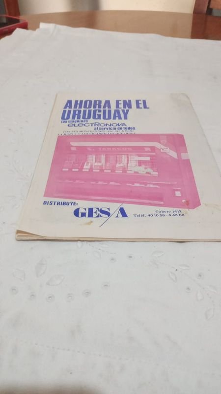 Libro antiguo con manchas en la cubierta y contratapa - imagen 3