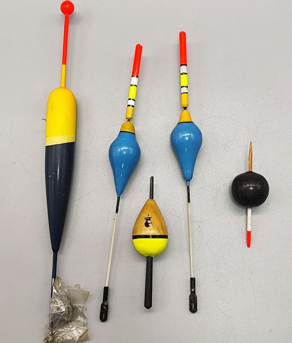 Lote de 5 Boyas de Pesca Variadas - imagen 1