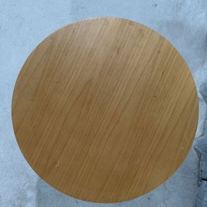 Mesa Redonda Moderna Madera Clara Base Blanca - imagen 2