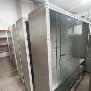 Lote anterior: Vitrina Vertical Metálica con Frente de Vidrio Eurotech