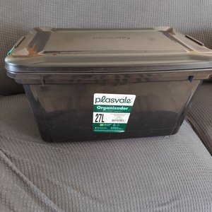 Lote siguiente: Cajas Organizadoras Plasvale de PVC Negro 27 Litros con Enganche