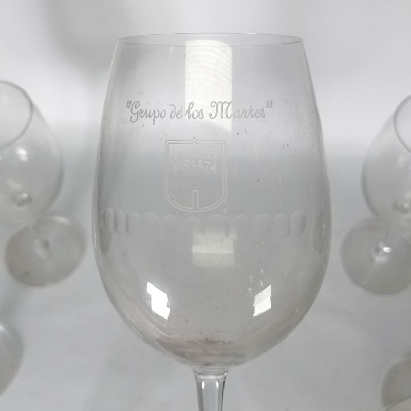 Siete copas para vino con publicidad de La Casa Violeta - imagen 10