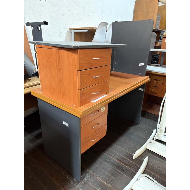 Item 2104585 - Image 0