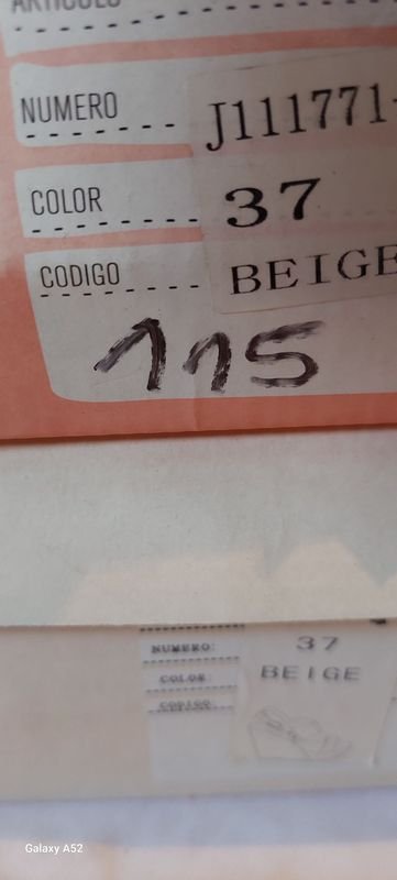 Zapatos de tacón alto beige para personas altas - imagen 6