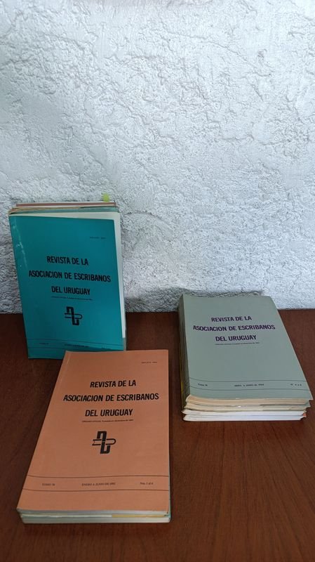 Revistas de la Asociación de Escribanos del Uruguay
