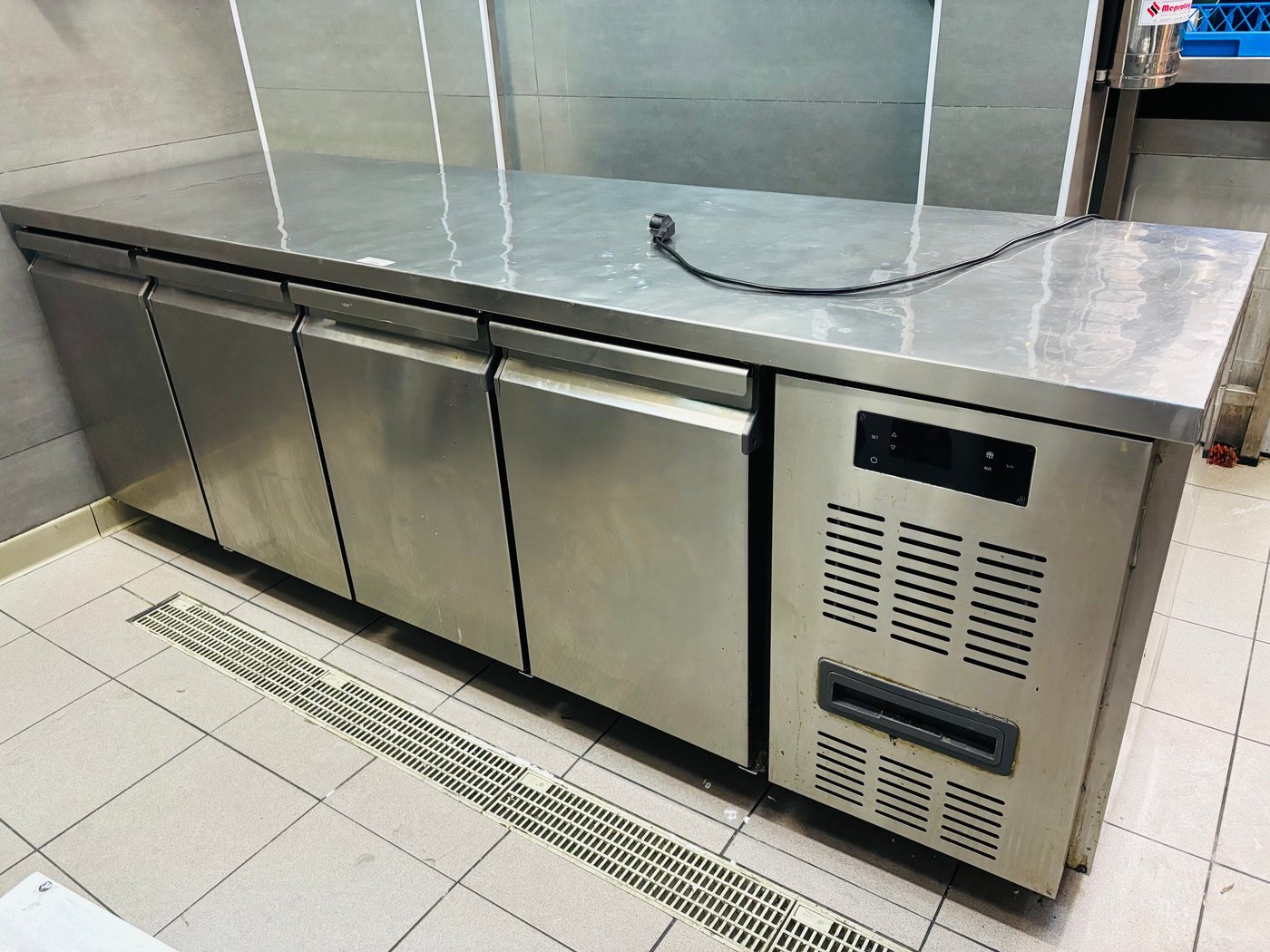 Bajo Mostrador Refrigerado Acero Inoxidable 4 Puertas