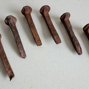 Lote de 6 Clavos de Vía de Hierro Oxidados - imagen 4