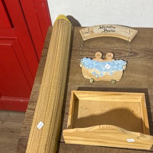 Lote siguiente: Esterilla Decorativa y Adorno de Baño