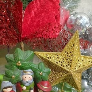 Adornos Navideños para Pesebre y Árbol con Ramas de Pino - imagen 2