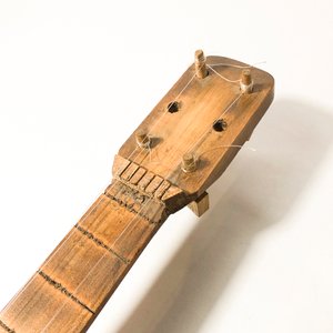 Guitarra y Arpa de Madera Decorativas - imagen 3