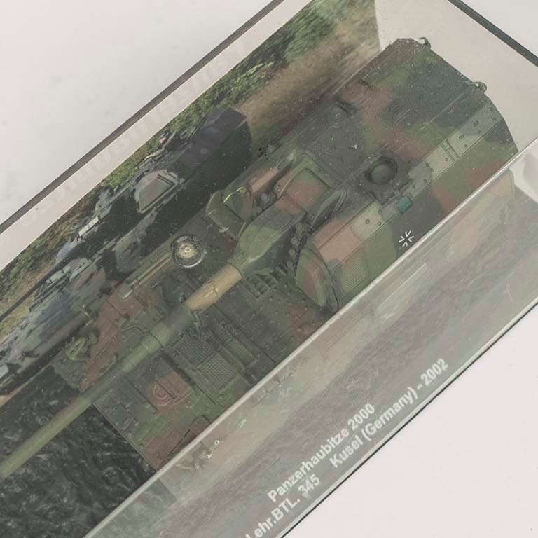 Modelo a escala de tanque alemán Panzerhaubitze 2000 - imagen 2