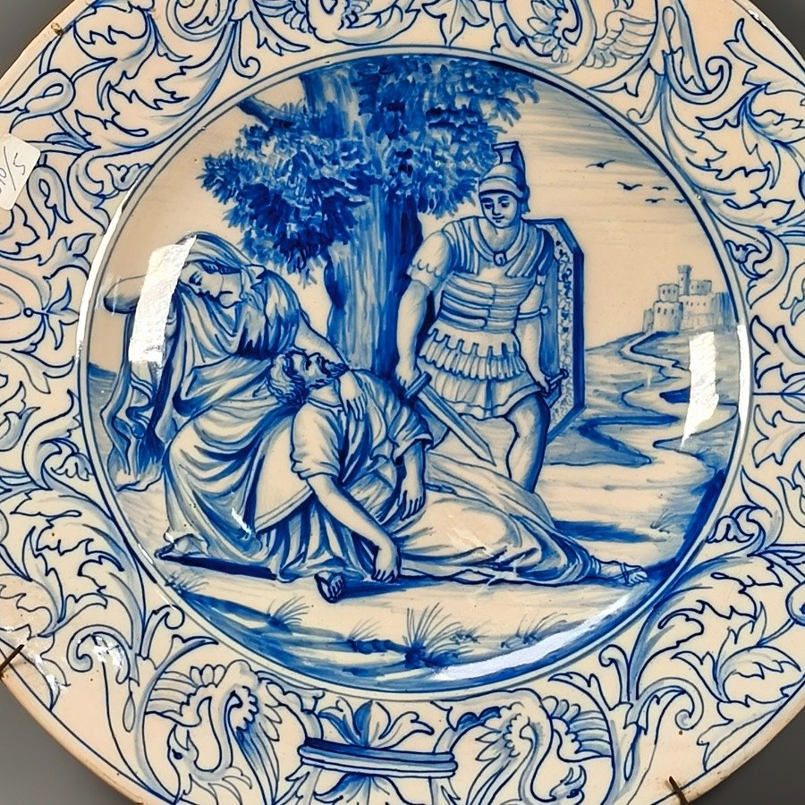 Plato decorativo en cerámica vidriada pintado a mano - imagen 6