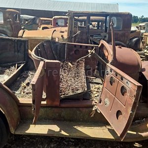 Automóvil Antiguo Convertible Descapotable para Restaurar - imagen 8