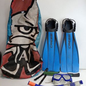 Kit de Snorkel: Cuchillo Muela, Patas de Rana Cressi Frog, Máscara y Tubo - imagen 6
