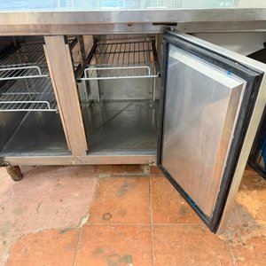 Bajo Mostrador Refrigerado Acero Inoxidable 3 Puertas 180x70x86cm - imagen 5
