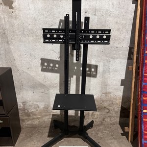 Lote siguiente: Soporte Móvil para TV con Ruedas