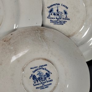 Lote de 5 Platos de Loza Inglesa "Teddington Locks" - Palissy Pottery - imagen 9