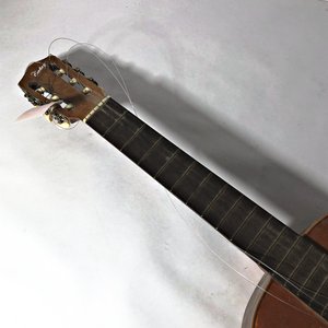 Guitarra Acústica de Seis Cuerdas con Avería - imagen 3
