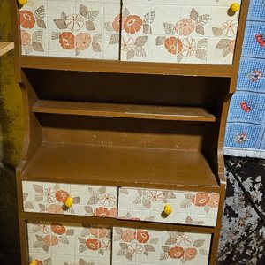 Mueble de Madera con Puertas Corredizas y Cajones - imagen 2