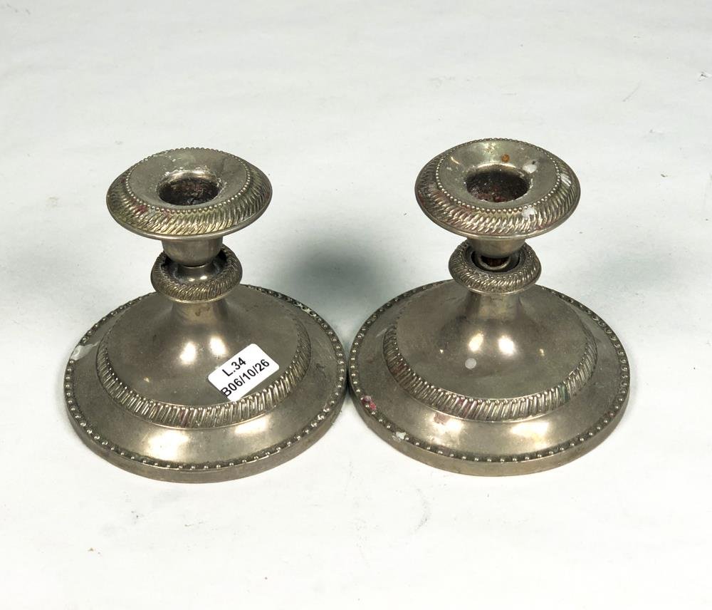 Par de Candeleros Metálicos Vintage