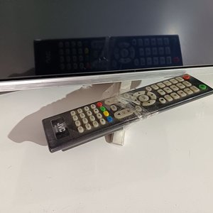 Televisor Smart TV JVC 32 Pulgadas - imagen 3
