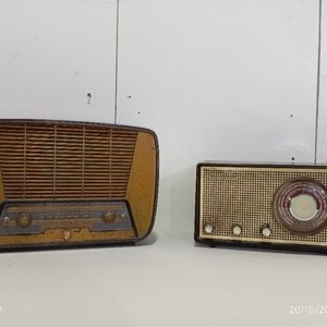 2 Radios Antiguas de Mesa Vintage Decorativas - imagen 2