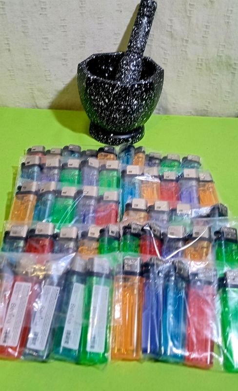 Lote de 50 Encendedores y Mortero con Pistilo