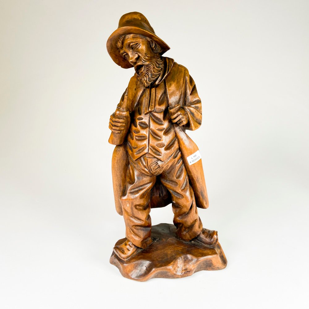 Lote siguiente: Estatua de madera firmada O.V. Rasmussen