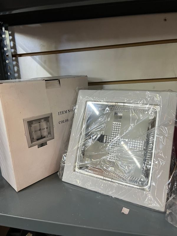 Item 845828 - Image 3