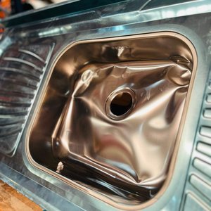 Mesada de Acero Inoxidable con Pileta Doble y Desagüe - imagen 2