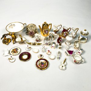 Lote anterior: Lote de Porcelana Miniatura Limoges: Jarras, Tazas, Figuras y Más