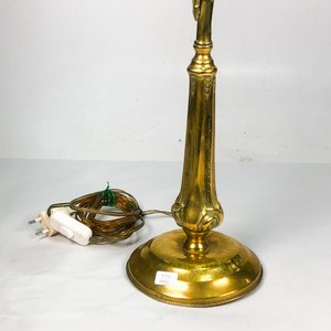 Lámpara de Mesa Antigua en Bronce Labrado - imagen 5