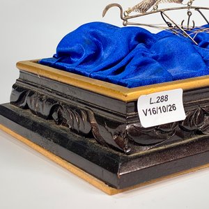 Adorno Fragata en Metal Filigrana, 3 Mástiles, Base de Madera - imagen 3