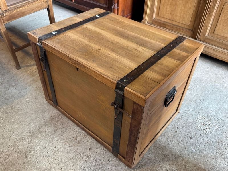 Item 877730 - Image 1