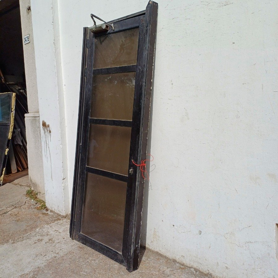 Puerta de aluminio con marco y vidrio, incluye brazo hidráulico - imagen 5