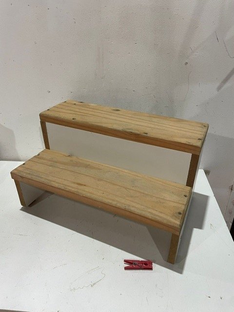 Item 27999 - Image 0