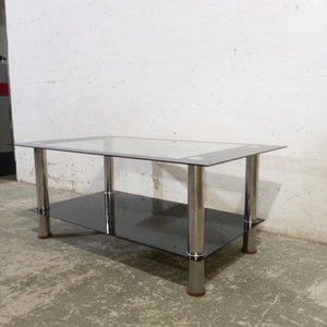 Mesa de Living Moderna Vidrio Transparente y Negro con Patas Cromadas - imagen 3