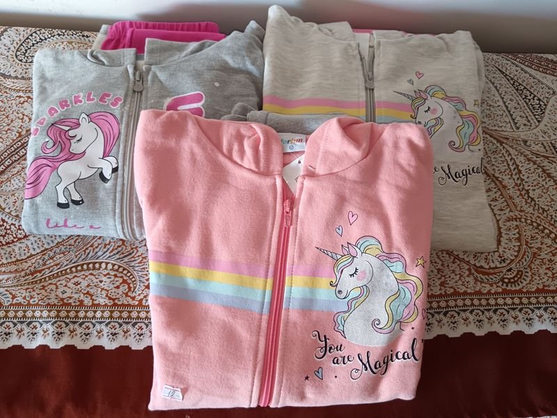 Conjunto de ropa para niña con felpa y camperas - imagen 2