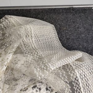 Dos Cortinas Antiguas de Tul con Encaje y Volados - imagen 5