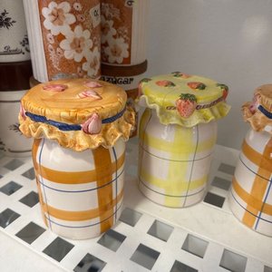 Lote de 4 Frascos de Cerámica Decorados con Tapas - imagen 2